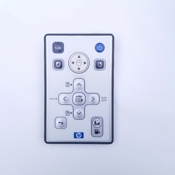 Digital Multimedia DLP Projector w/DVI, VGA, USB & Speaker - 800x600, 1600 Lumen - Picture 5 of 13